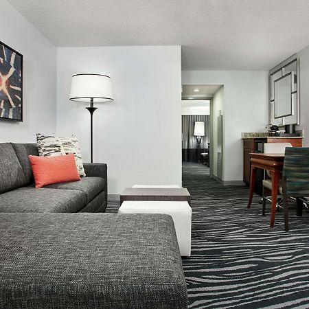 Embassy Suites By Hilton Orlando Airport Exterior photo