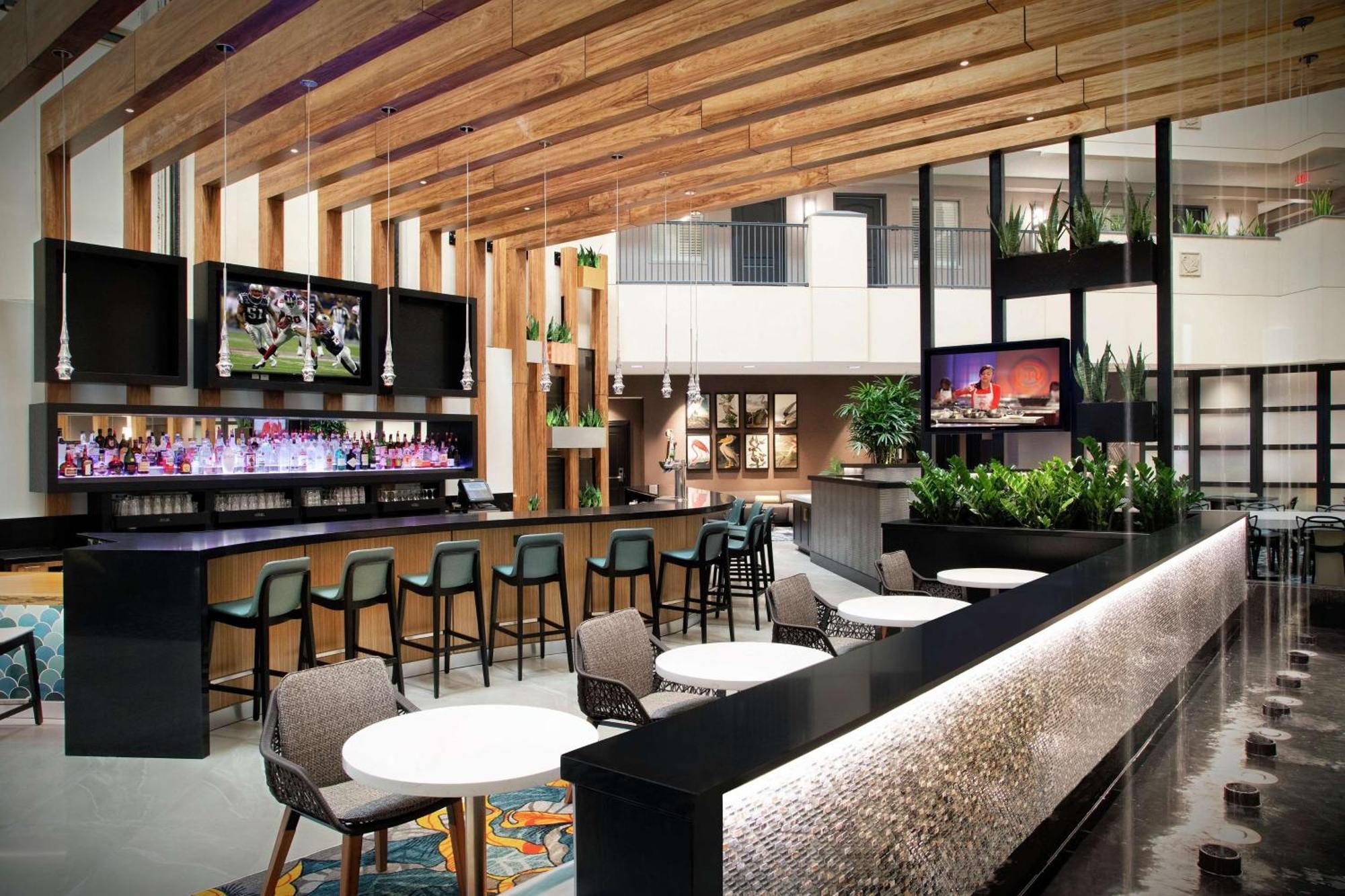 Embassy Suites By Hilton Orlando Airport Exterior photo