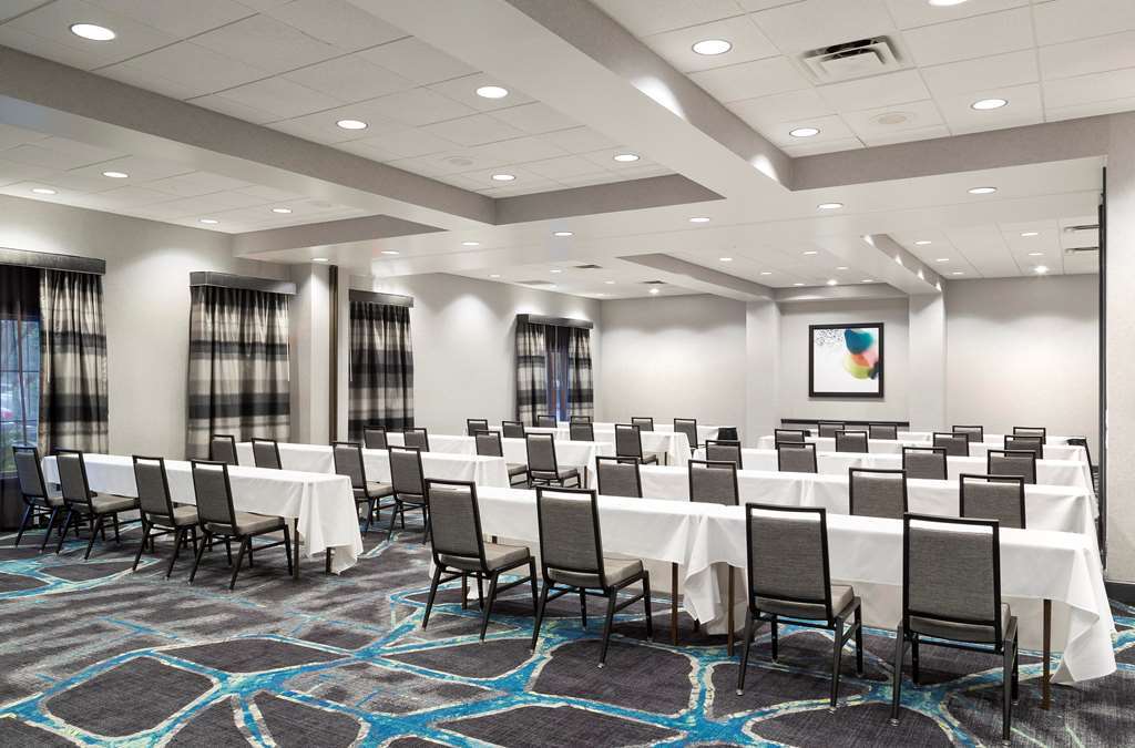Embassy Suites By Hilton Orlando Airport Facilities photo
