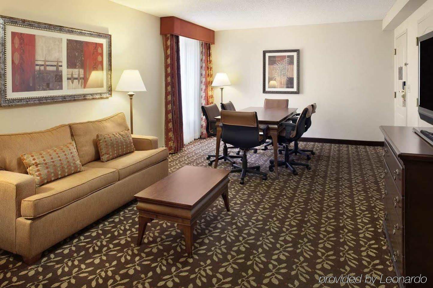 Embassy Suites By Hilton Orlando Airport Exterior photo