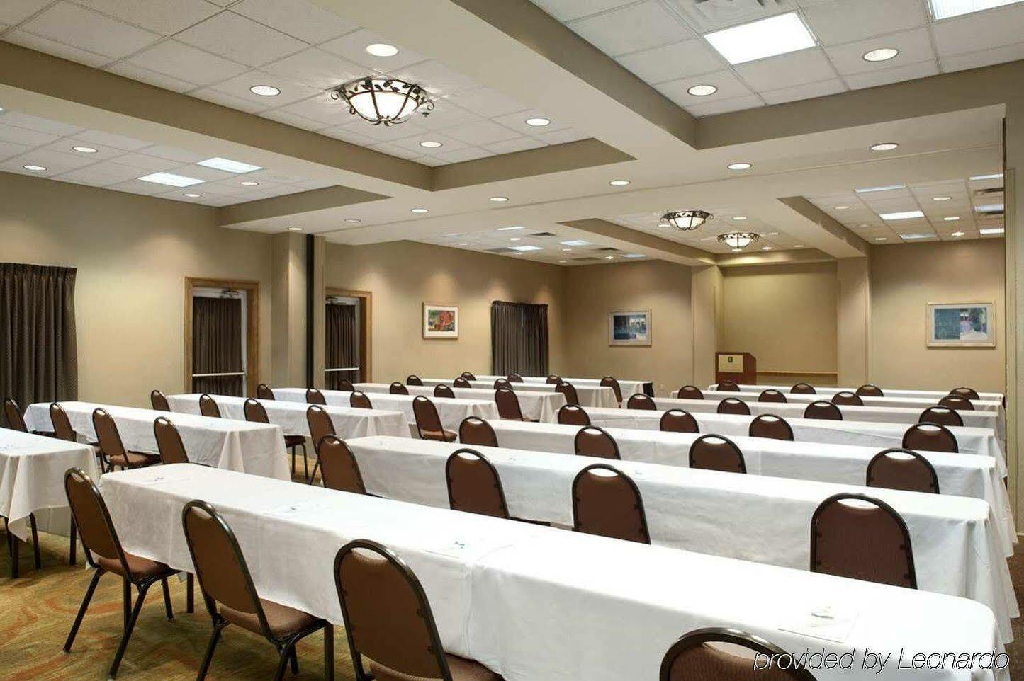Embassy Suites By Hilton Orlando Airport Exterior photo